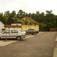 Zárt parkoló